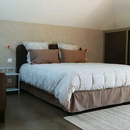 Domaine Du Carouge 3*