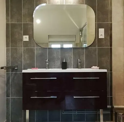 Gasthuis Domaine Du Carouge Lirey