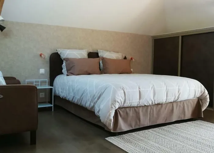 Domaine Du Carouge 3*